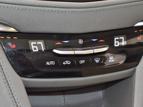 Used 2022 Cadillac XT5 Premium Luxury w/ LPO, Floor Liner Package AWD/4WD image 32