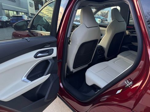 New 2025 Audi Q5 Premium Plus image 28