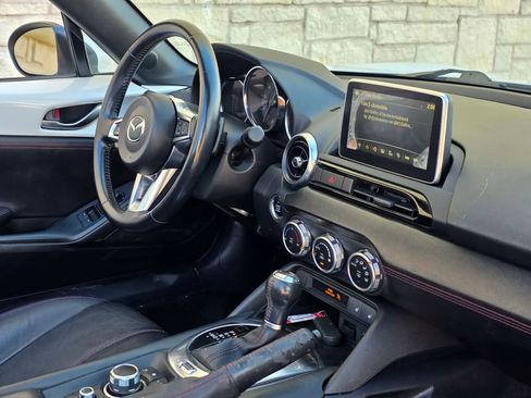 Used 2016 MAZDA MX-5 Miata Grand Touring image 13