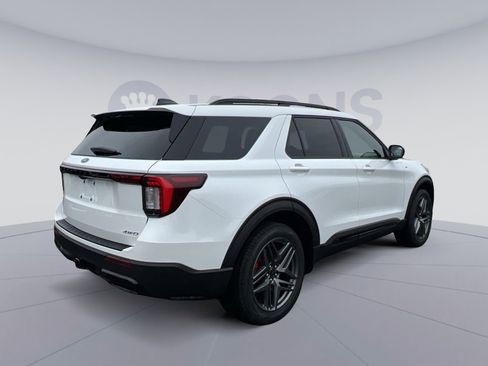 New 2026 Ford Explorer ST-Line w/ ST-Line Street Pack image 7