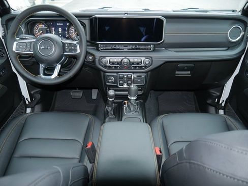 Used 2024 Jeep Wrangler Sahara w/ Technology Group image 8