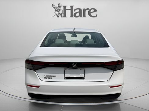 Certified 2023 Honda Accord EX image 4