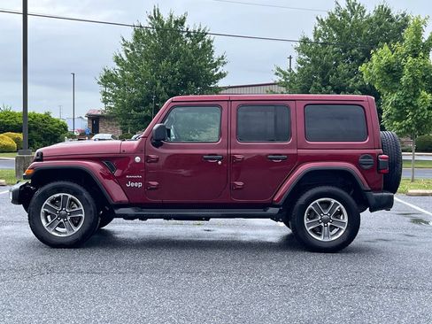 Used 2021 Jeep Wrangler Unlimited Sahara w/ Uconnect 4C Nav & Sound Group AWD/4WD image 5