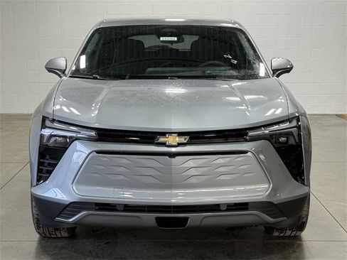 New 2026 Chevrolet Blazer EV LT image 8