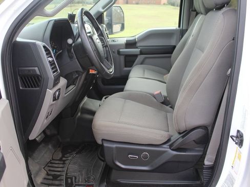 Used 2018 Ford F150 XLT w/ Equipment Group 301A Mid image 3