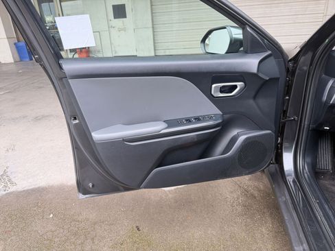 Used 2025 Kia K4 LXS image 18