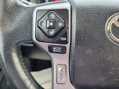 Used 2016 Toyota 4Runner SR5 AWD/4WD image 18