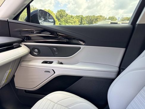 New 2026 Lincoln Nautilus Reserve w/ Jet Appearance Package AWD/4WD image 22