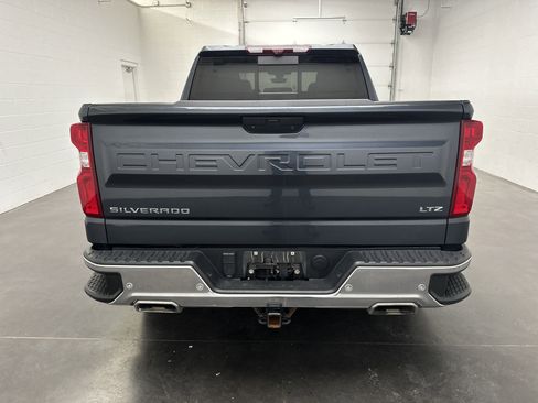 Used 2022 Chevrolet Silverado 1500 LTZ w/ LTZ Premium Package image 10