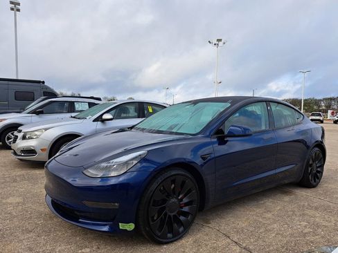 Used 2023 Tesla Model 3 Performance image 1