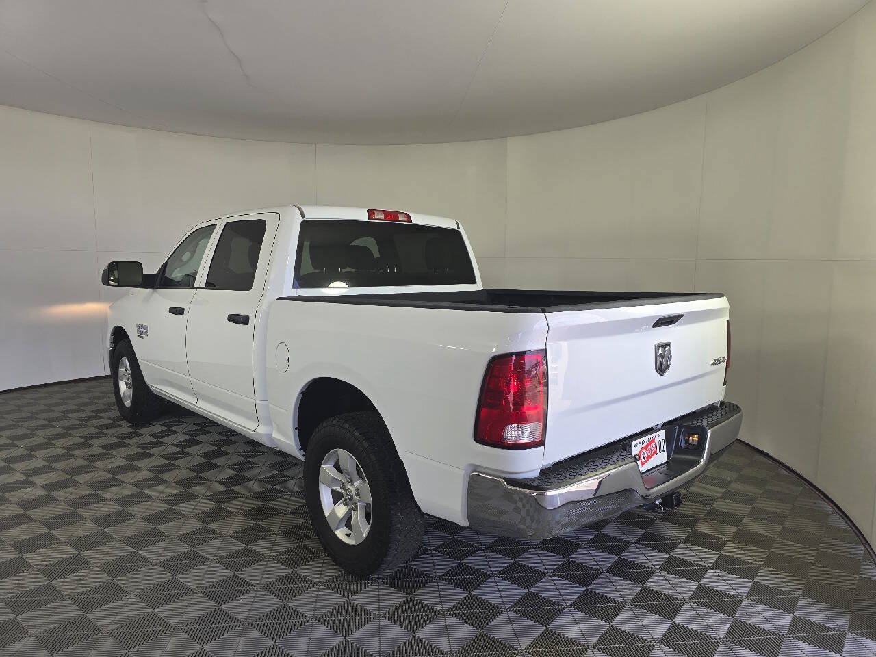 Used 2022 RAM 1500 Tradesman w/ Chrome Appearance Group AWD/4WD image 7