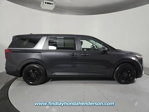 Used 2026 Kia Carnival FWD image 7
