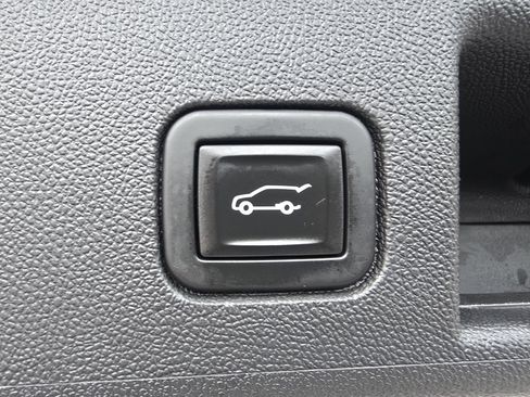 Used 2022 Chevrolet Equinox LT AWD/4WD image 19