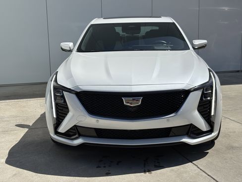 Used 2025 Cadillac CT5 Sport RWD image 3
