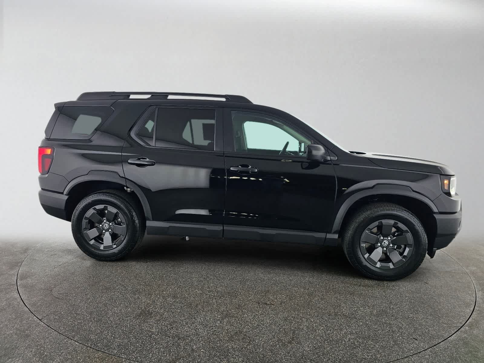 Certified 2026 Honda Passport RTL image 2