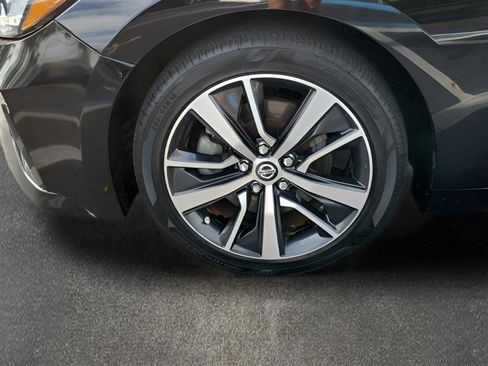 Used 2019 Nissan Maxima 3.5 SV w/ Floor Mat Group FWD image 26