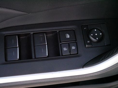 Certified 2025 Toyota RAV4 XLE AWD/4WD image 19