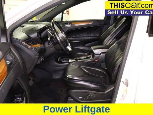 Used 2018 Lincoln MKC Select w/ Select Plus Package FWD image 22