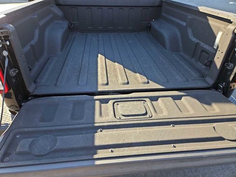 Used 2022 Jeep Gladiator Sport image 46