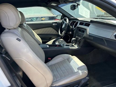 Used 2014 Ford Mustang Premium w/ Equipment Group 202A RWD image 38