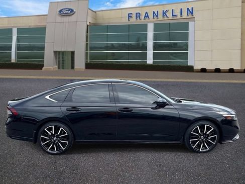 Used 2025 Honda Accord Touring image 8