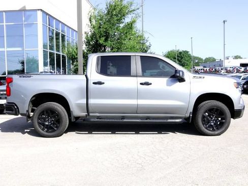 Used 2026 Chevrolet Silverado 1500 LT Trail Boss w/ LT Trail Boss Premium Package AWD/4WD image 4