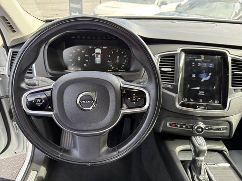 Used 2020 Volvo XC90 T5 Momentum AWD/4WD image 30