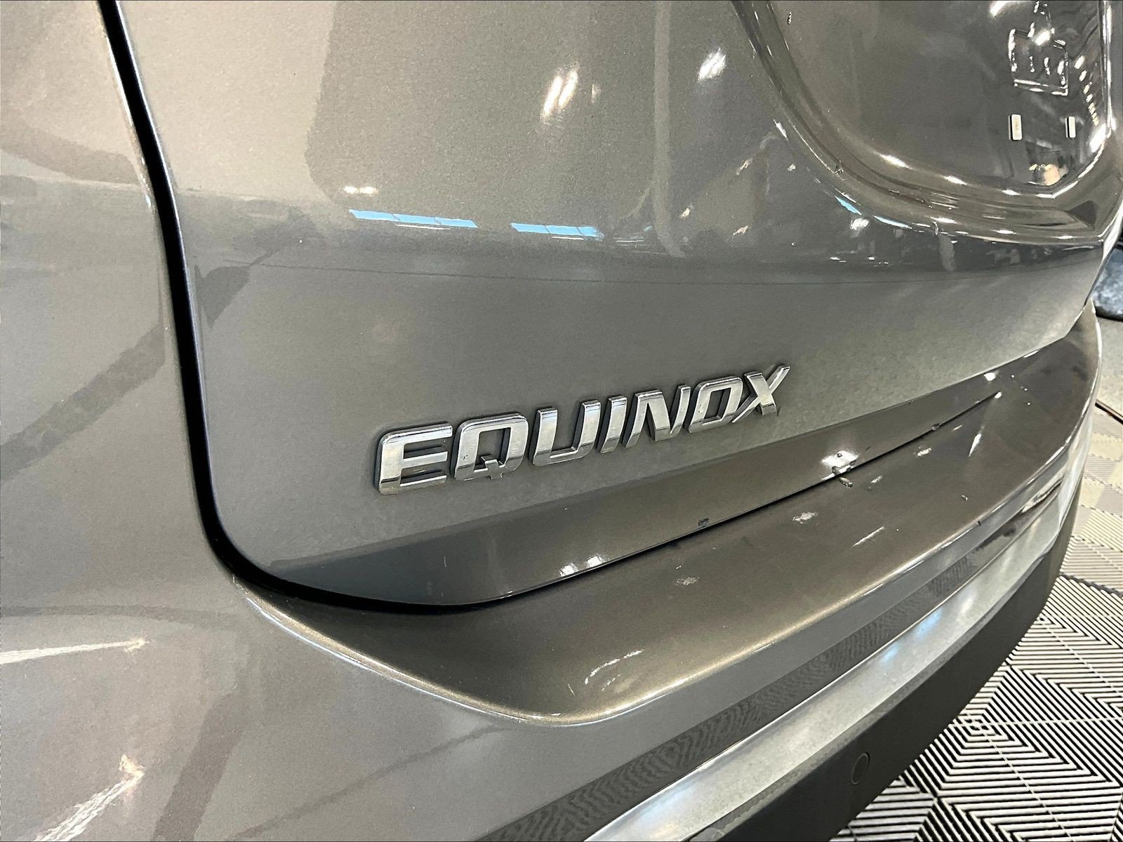 Used 2018 Chevrolet Equinox LT FWD image 21
