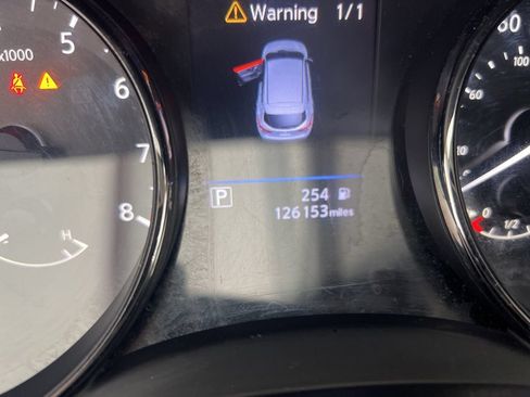 Used 2019 Nissan Rogue Sport SV FWD image 12