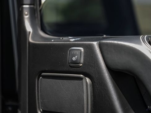 Used 2017 Mercedes-Benz G 550 Squared image 96