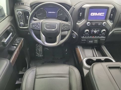 Certified 2022 GMC Sierra 2500 Denali w/ Denali Ultimate Package AWD/4WD image 11