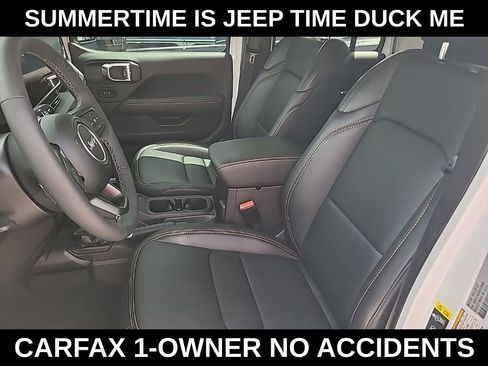 Used 2025 Jeep Gladiator Sport AWD/4WD image 9