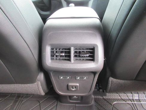 Used 2020 Chevrolet Equinox Premier AWD/4WD image 35
