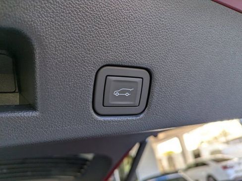 Used 2026 Chevrolet Traverse Z71 w/ Enhanced Driving Package image 22