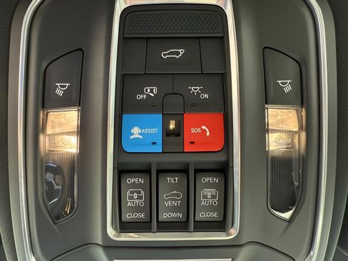 New 2026 Jeep Grand Wagoneer Limited AWD/4WD image 28