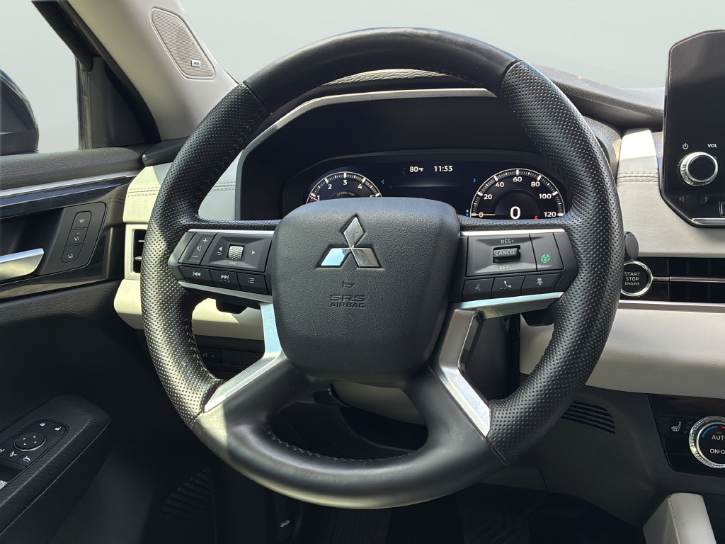 Used 2024 Mitsubishi Outlander SEL FWD image 19