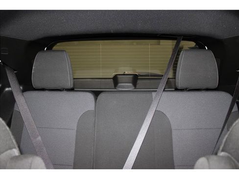 Used 2022 Chevrolet Traverse LT image 18