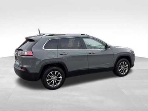 Used 2020 Jeep Cherokee Latitude Plus w/ Travel & Safety Group AWD/4WD image 24