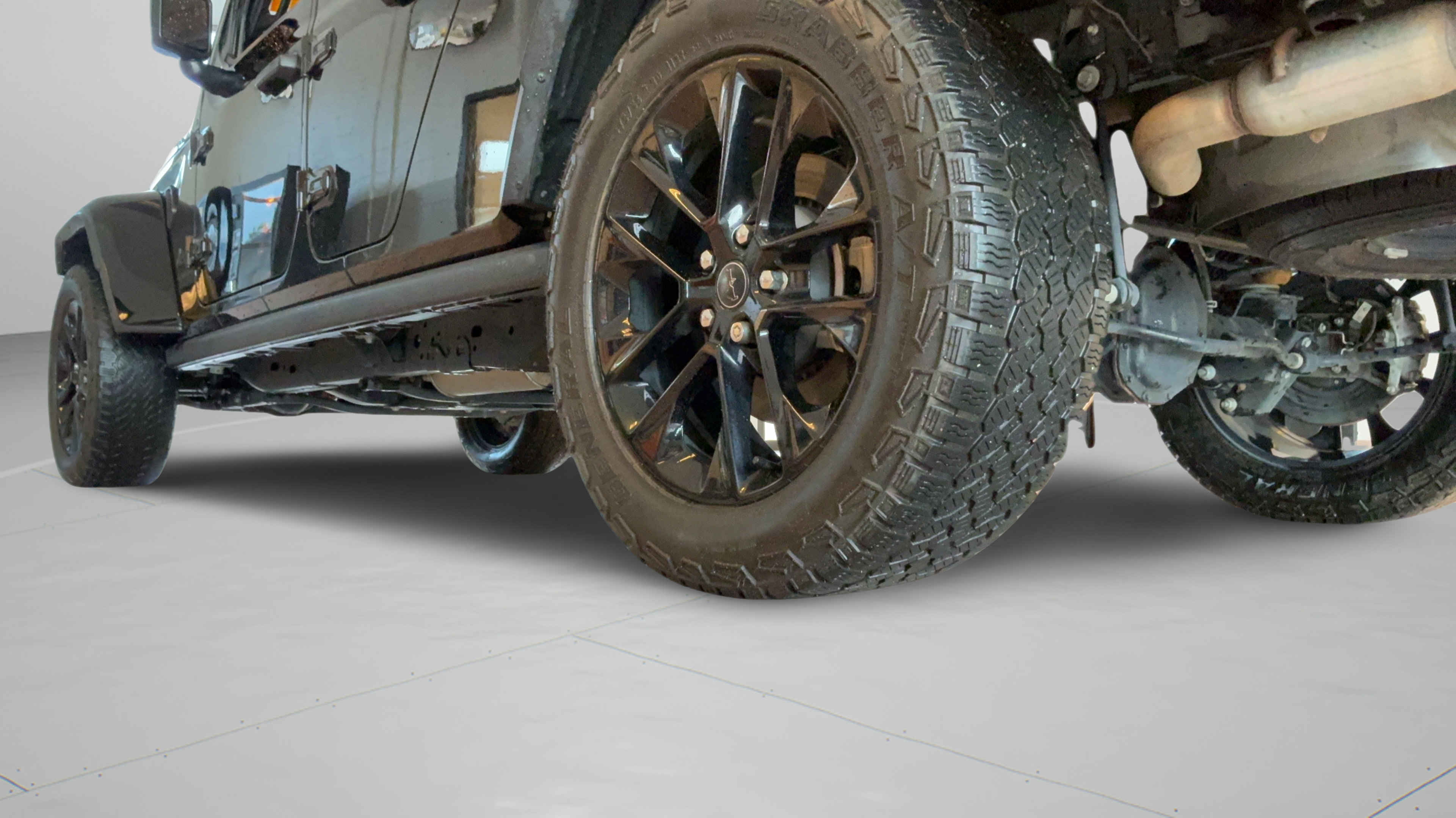 Used 2025 Jeep Gladiator Sport AWD/4WD image 44
