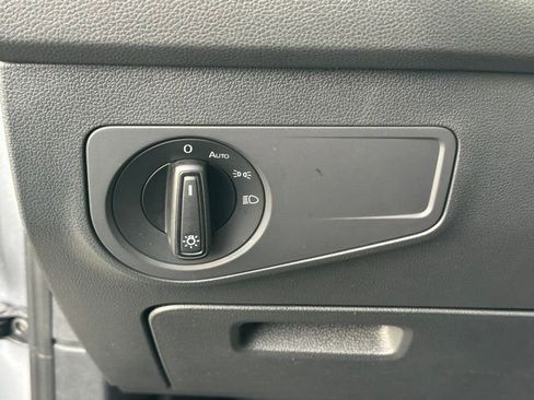 Certified 2024 Volkswagen Tiguan S image 24