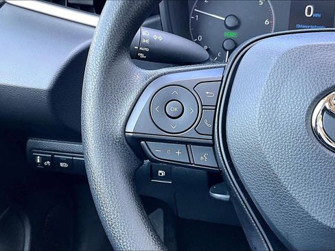 Used 2025 Toyota Corolla LE w/ LE Premium Package image 22