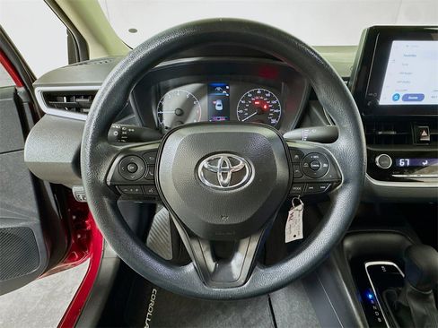 Used 2025 Toyota Corolla LE image 9