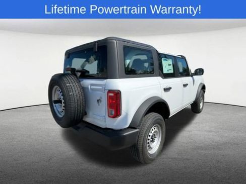 New 2025 Ford Bronco 4-Door image 9