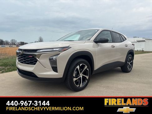 New 2026 Chevrolet Trax RS w/ Driver Confidence Package FWD image 1