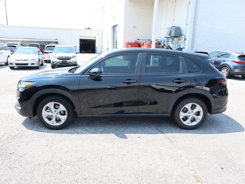 Used 2024 Honda HR-V LX image 8