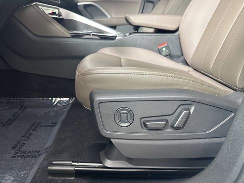 Used 2025 Audi Q5 Premium Plus w/ Premium Plus image 11