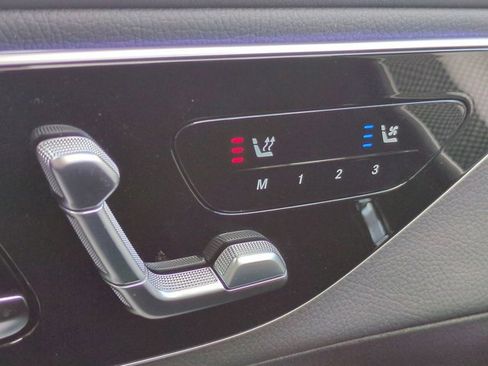 Used 2026 Mercedes-Benz GLC 300 image 23