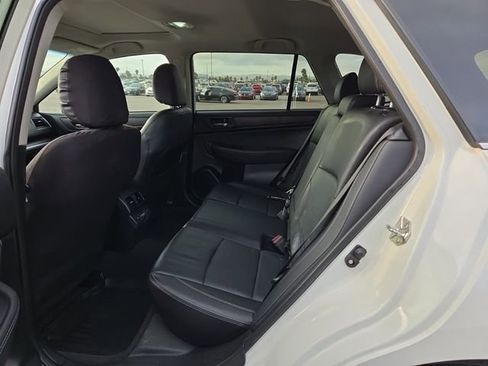 Used 2018 Subaru Outback 2.5i Limited image 10