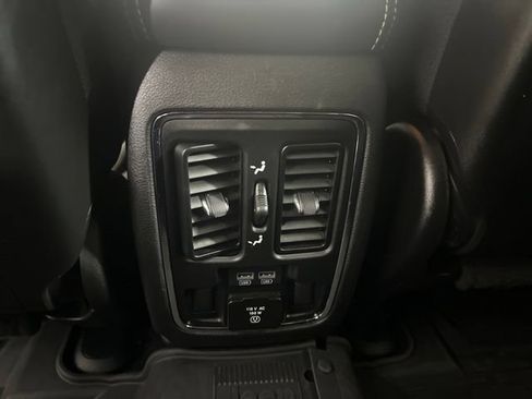 Used 2021 Jeep Grand Cherokee Limited w/ Quick Order Package 28K 80th AWD/4WD image 20