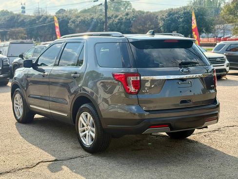 Used 2019 Ford Explorer XLT w/ Class III Trailer Tow Package image 7